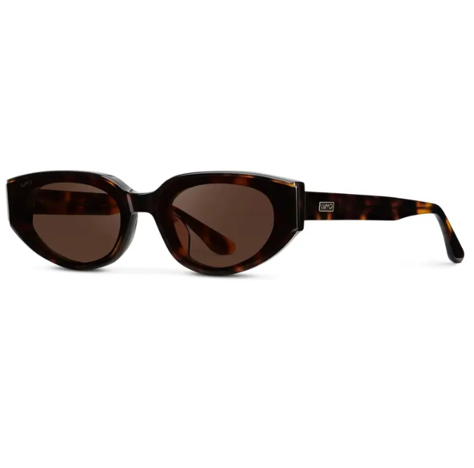 Modern Cat-Eye Sunglasses with Flat Lens – Chic Shades for Women